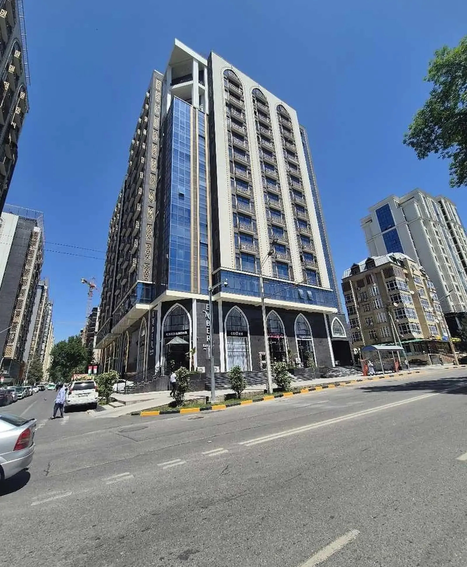 2-комн. квартира, 16 этаж, 45м², Овир