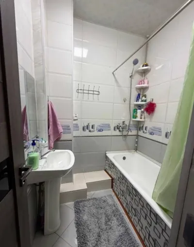 2-комн. квартира, 4 этаж, 70 м², Сино, Молодежный