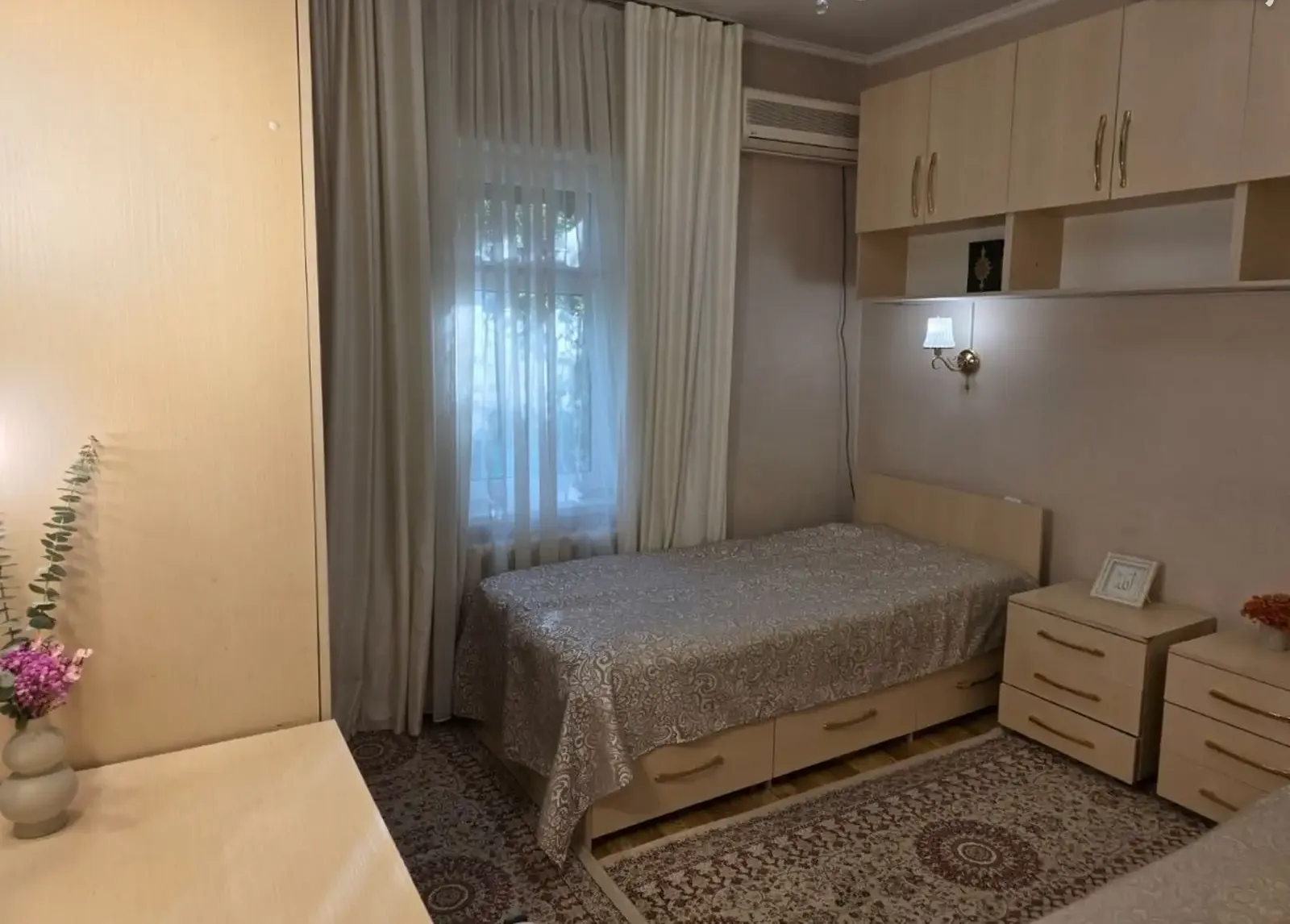 2-комн. квартира, 1 этаж, 79 м², И Сомони