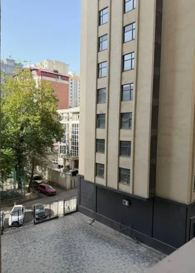 4-комн. квартира, 4 этаж, 150 м², Исмоили Сомони, Аптека 5