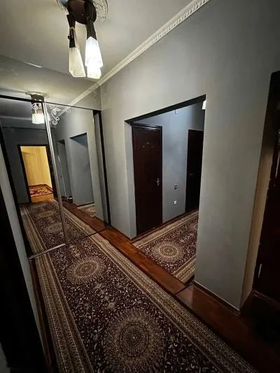 2-комн. квартира, 5 этаж, 90м², 82мкр доми чикен
