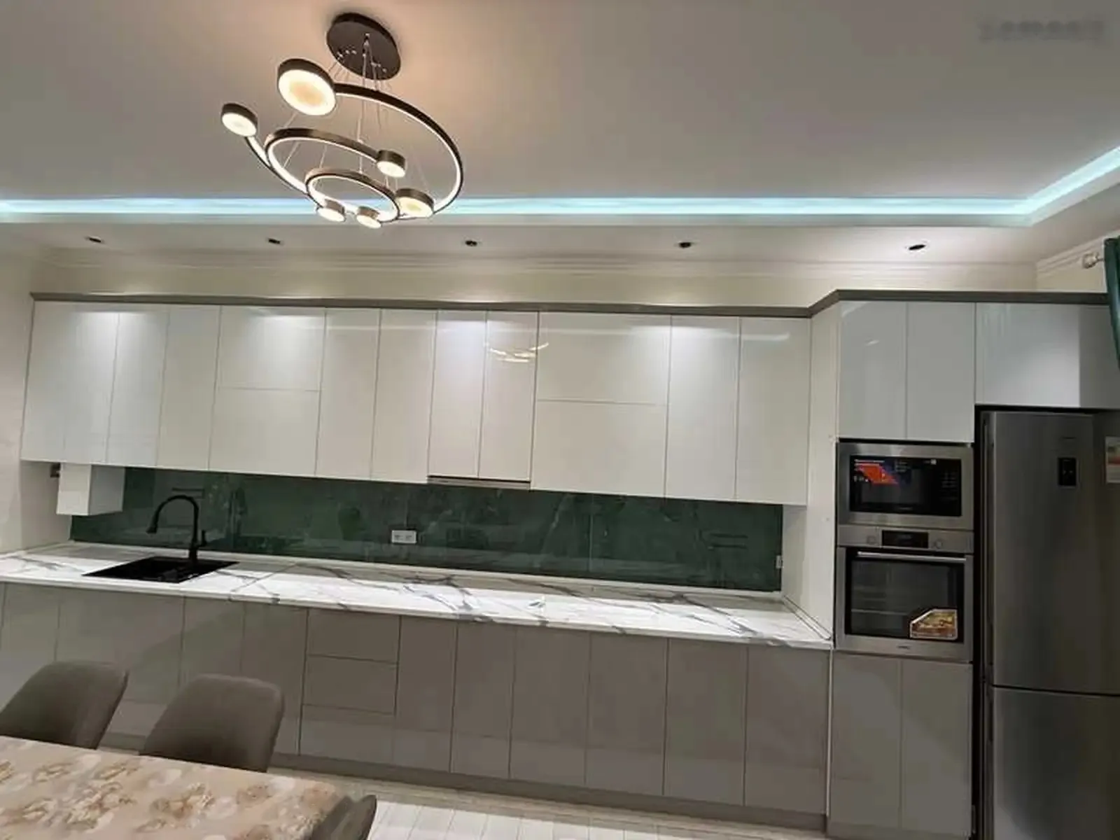 3-комн. квартира, 8 этаж, 110м², Скорый