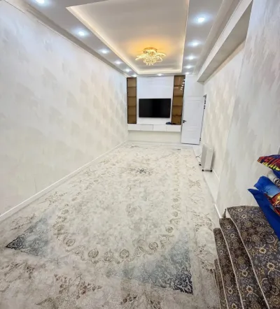 2-комн. квартира, 2 этаж, 70м², сино