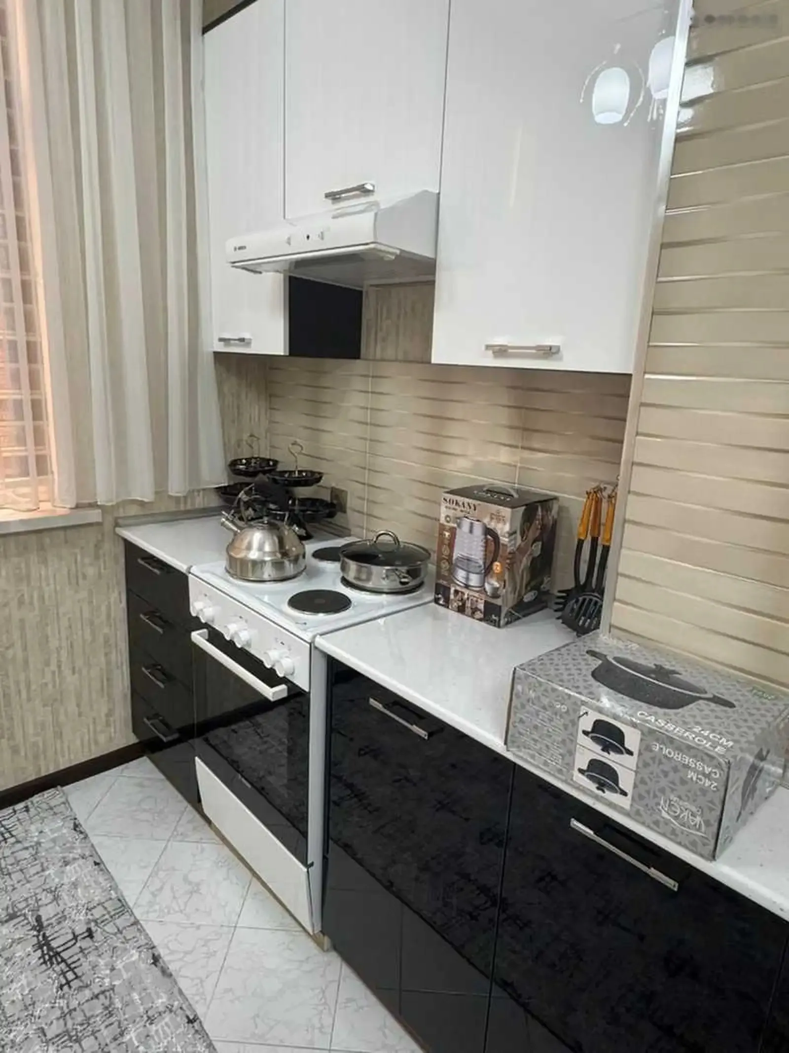 2-комн. квартира, 3 этаж, 70м², Фирдавси