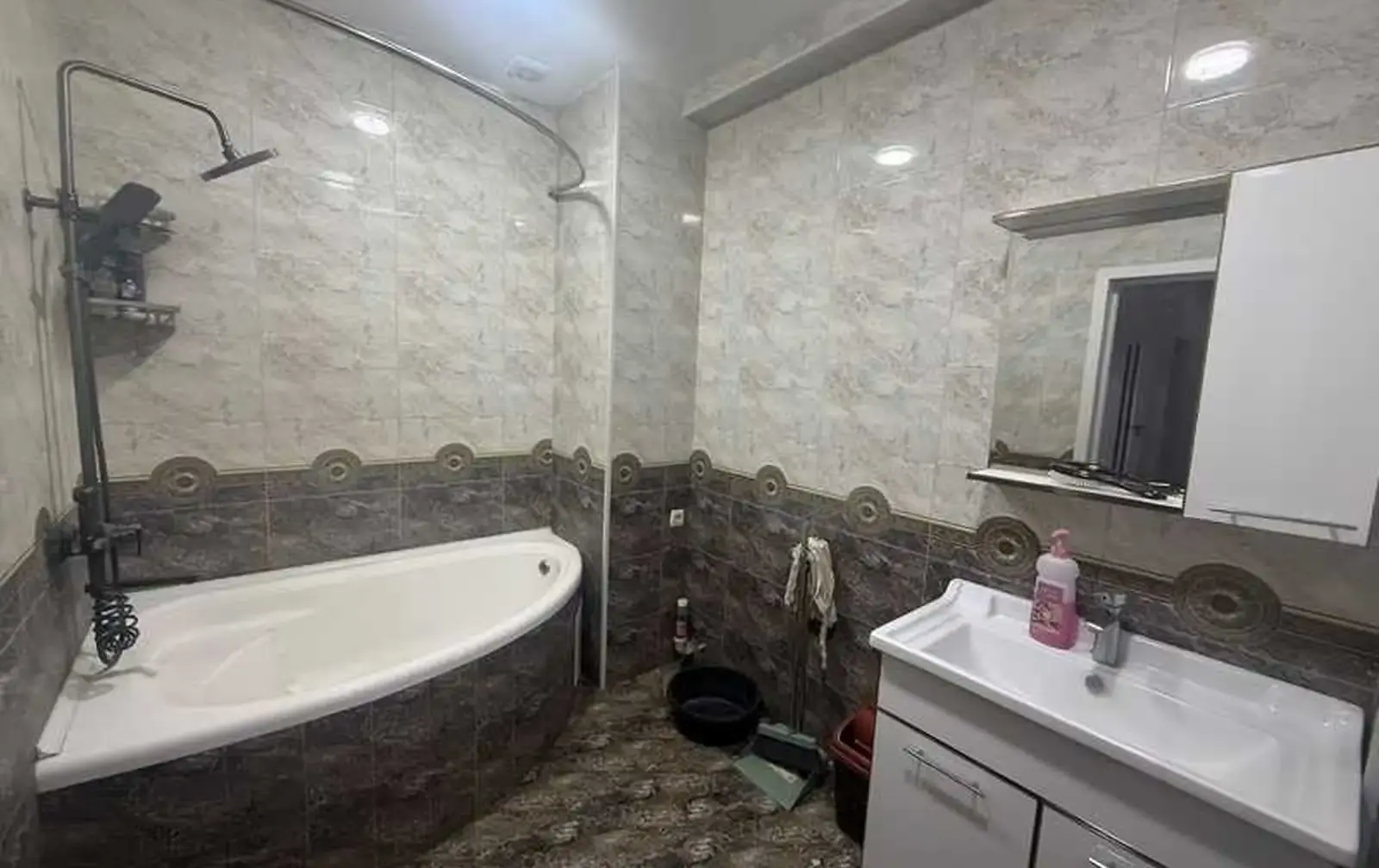 3-комн. квартира, 13 этаж, 100м², шохмансур