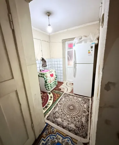 1-комн. квартира, 3 этаж, 27 м², Маяковский (роҳи поезд, гардиши автовокзал)