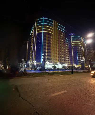3-комн. квартира, 2 этаж, 108 м², Цирк