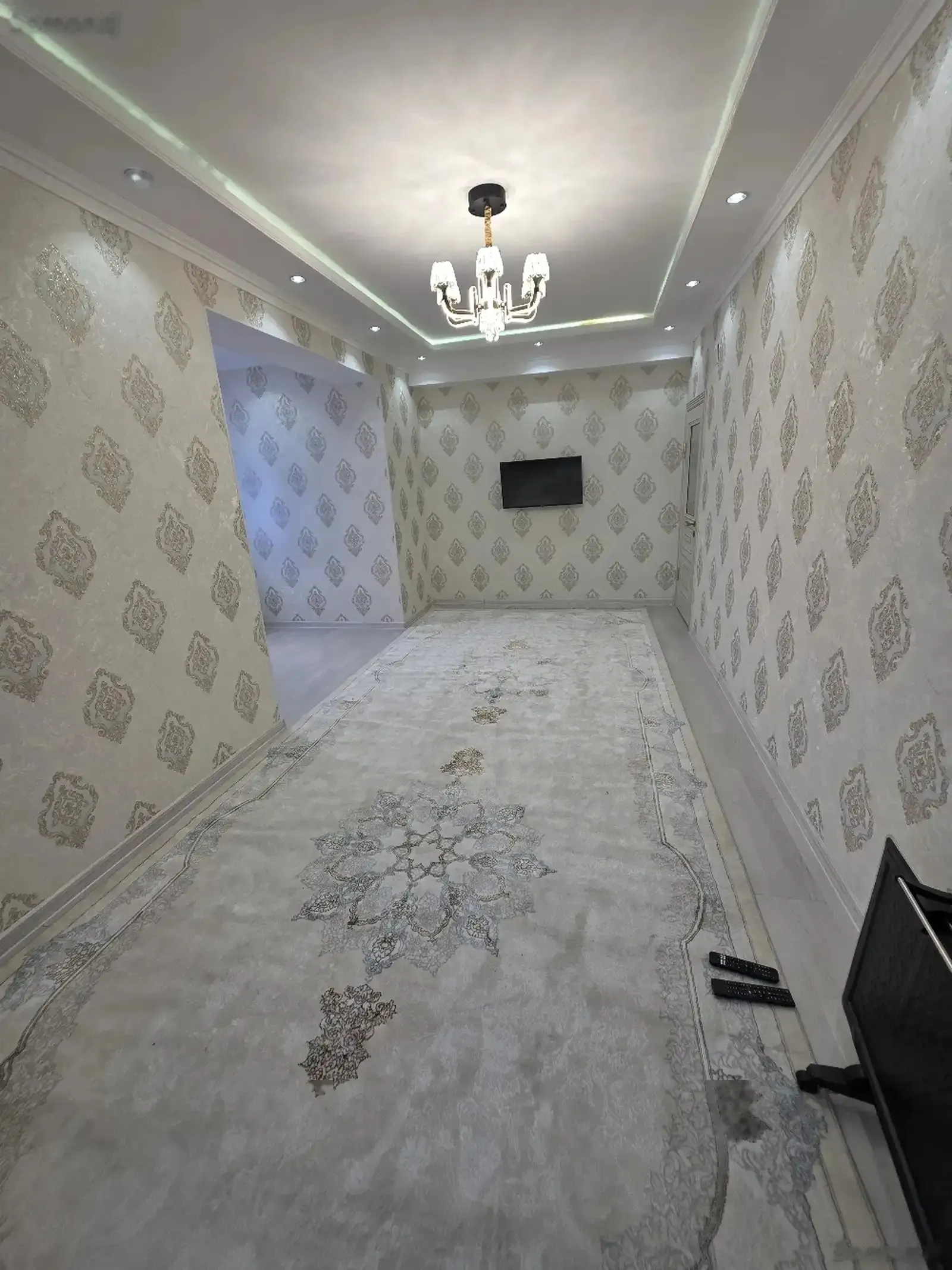 2-комн. квартира, 14 этаж, 95м², Фирдавси