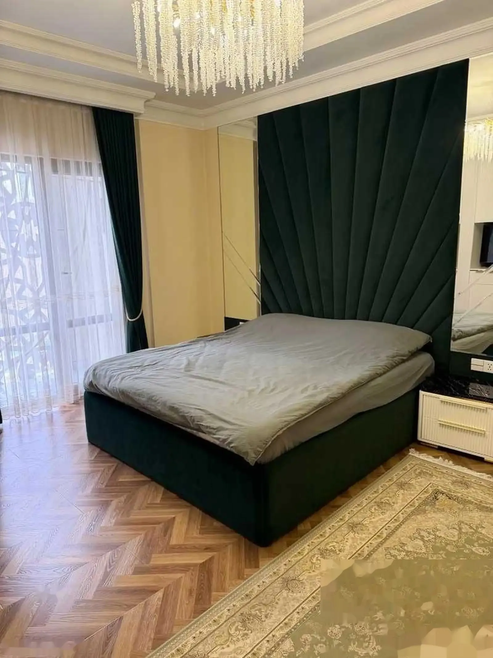 5-комн. квартира, 4 этаж, 215м², Путовский дом Баракат
