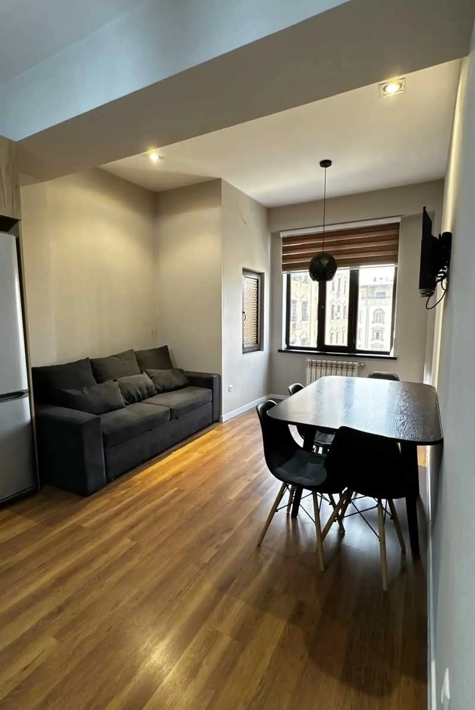 2-комн. квартира, 16 этаж, 50м², Шохмансур