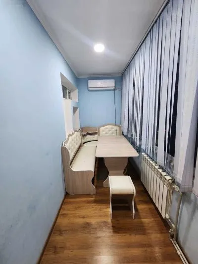 3-комн. квартира, 4 этаж, 73м², сино