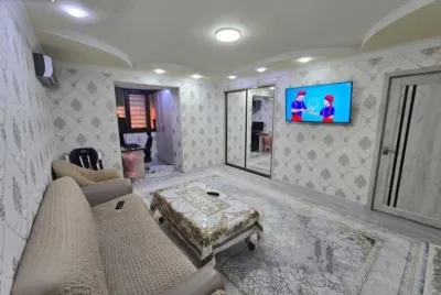 3-комн. квартира, 1 этаж, 70 м², 82 мкр