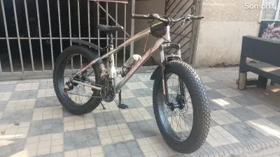 Скоростной велосипед фетбайк