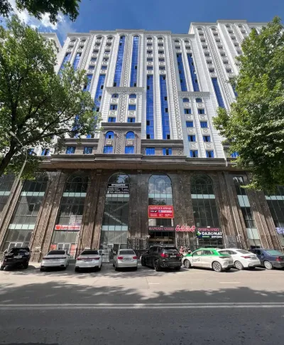 3-комн. квартира, 4 этаж, 157 м², И. Сомони