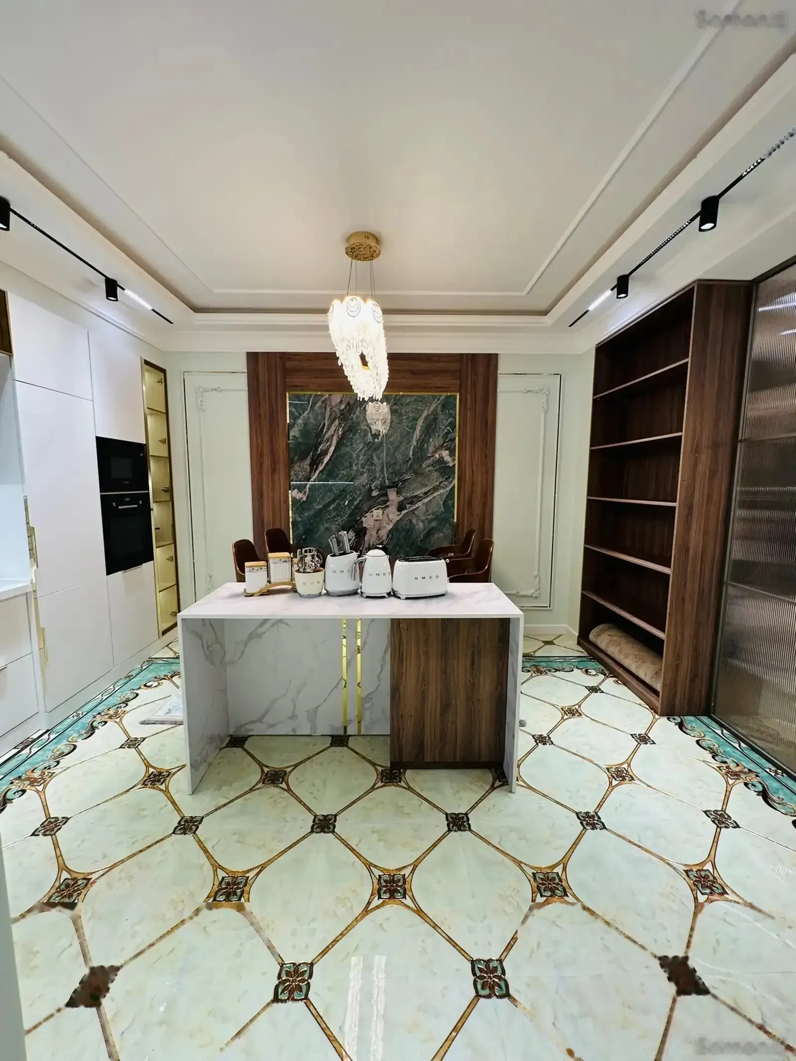3-комн. квартира, 5 этаж, 145м², И.Сомони