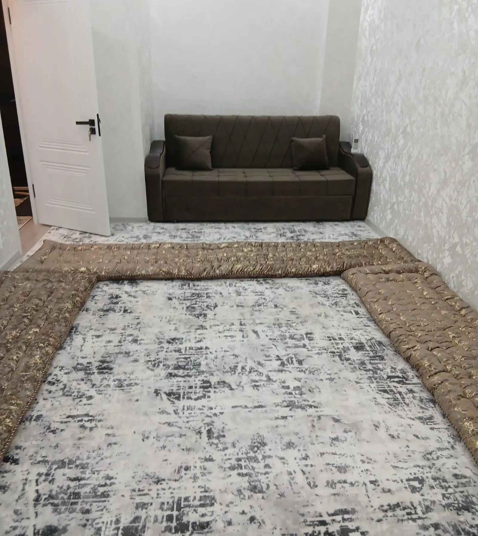 2-комн. квартира, 12 этаж, 55м², Шохмансур Голубой экран ру баруи Пайкар