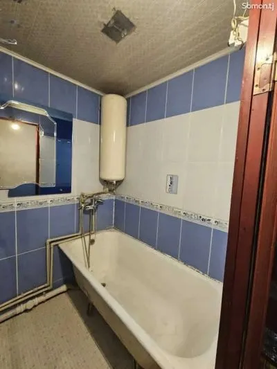 2-комн. квартира, 4 этаж, 70м², 101мкр