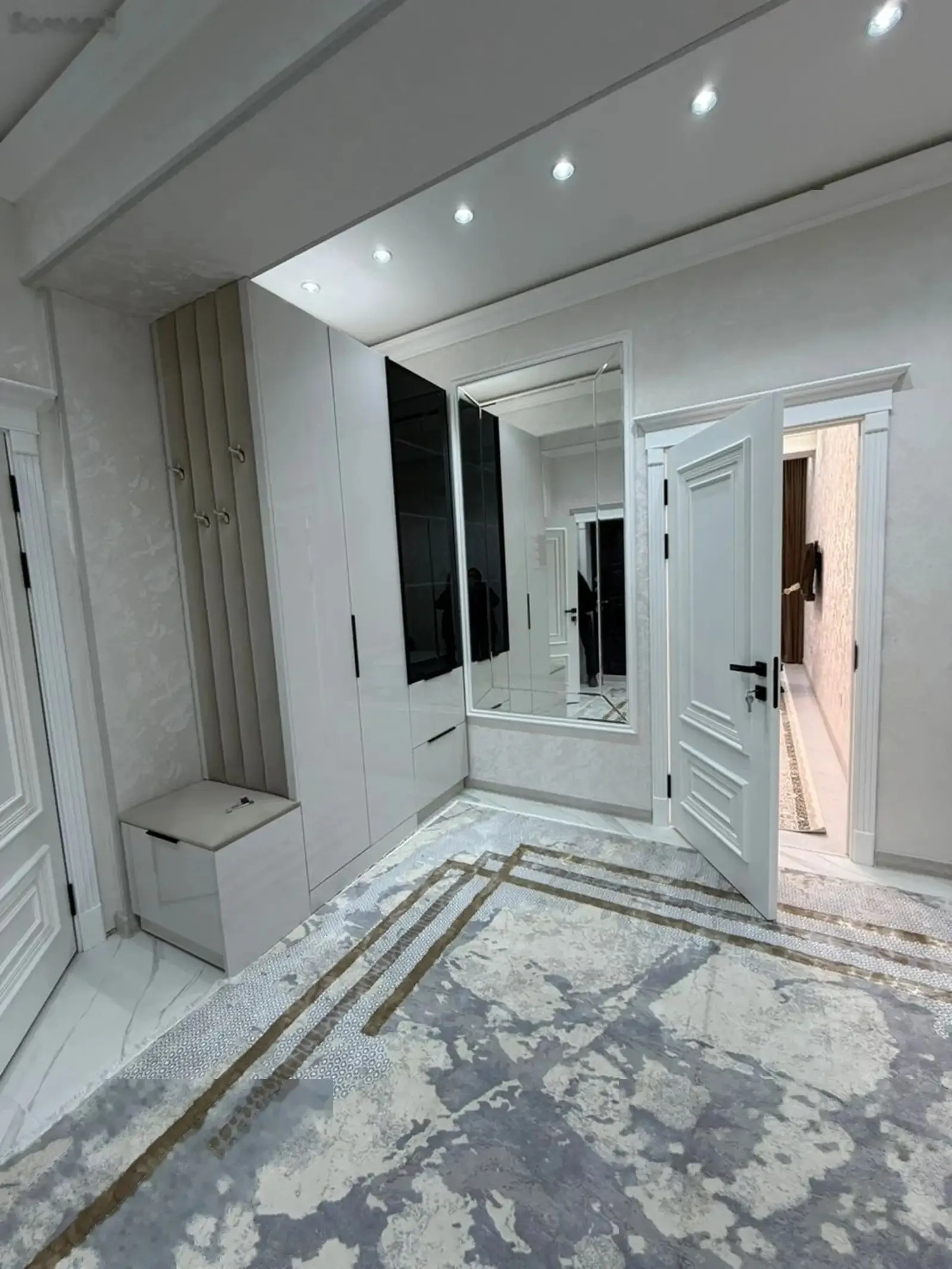 2-комн. квартира, 9 этаж, 85м², Гранд Отель