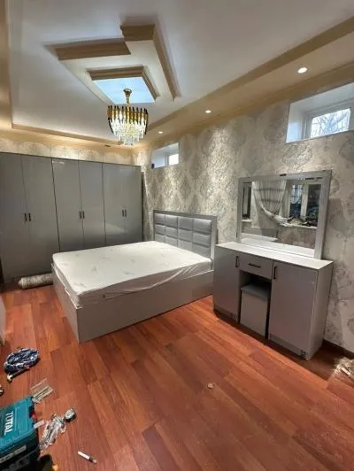 Спальный гарнитур