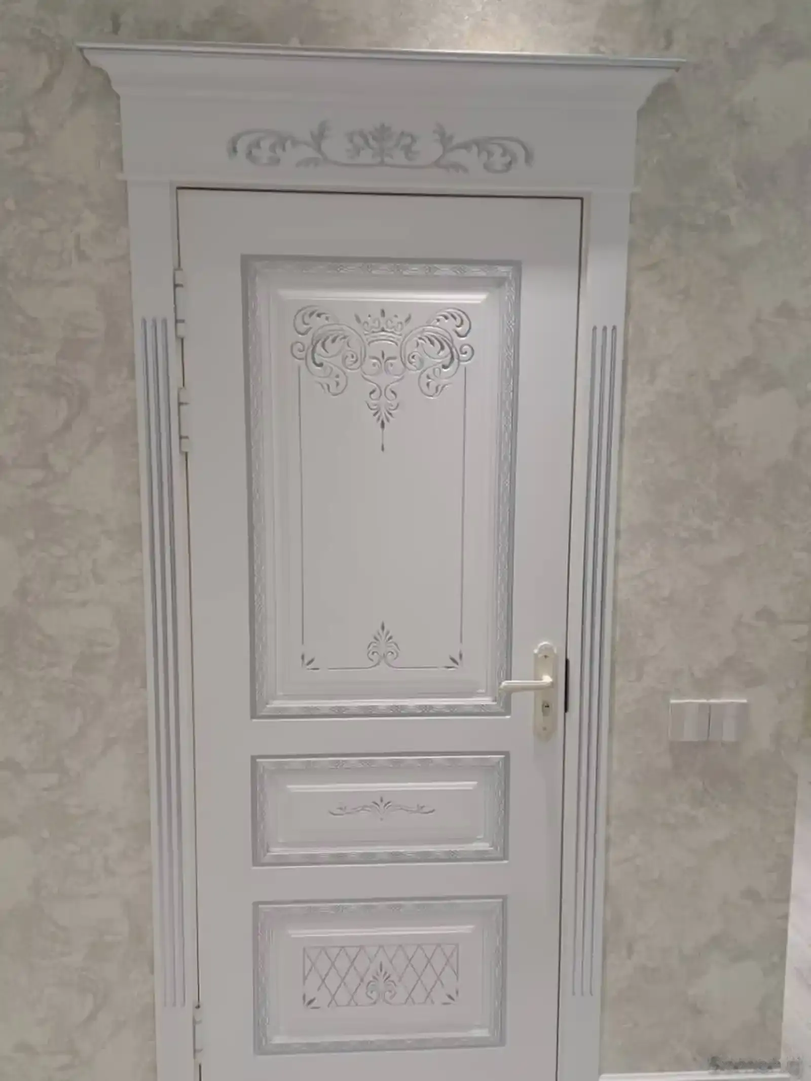 Дверь багет