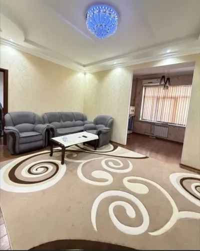 2-комн. квартира, 3 этаж, 55 м², Сино,2, 102 мкр, рядом ресторан Шахриёр