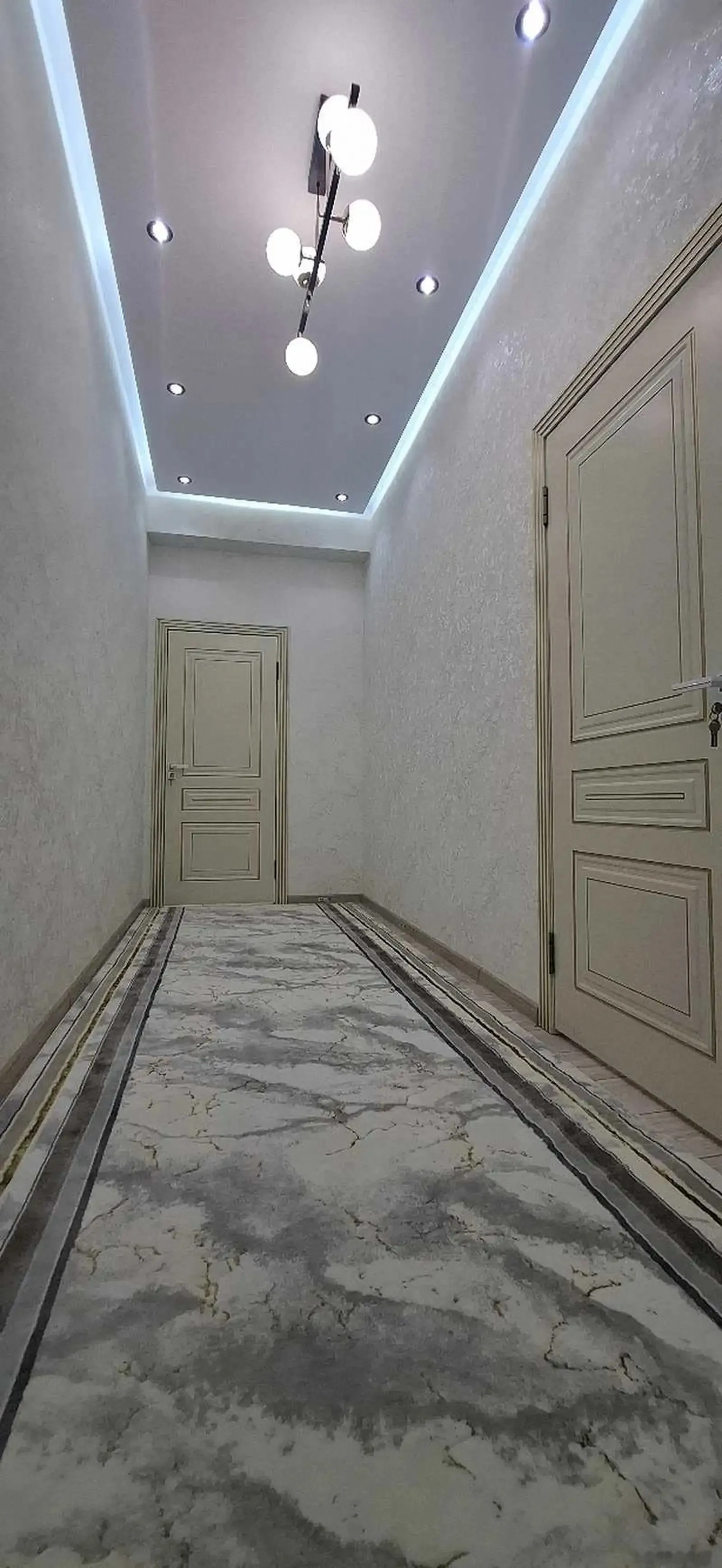2-комн. квартира, 11 этаж, 85м², Зарнисор