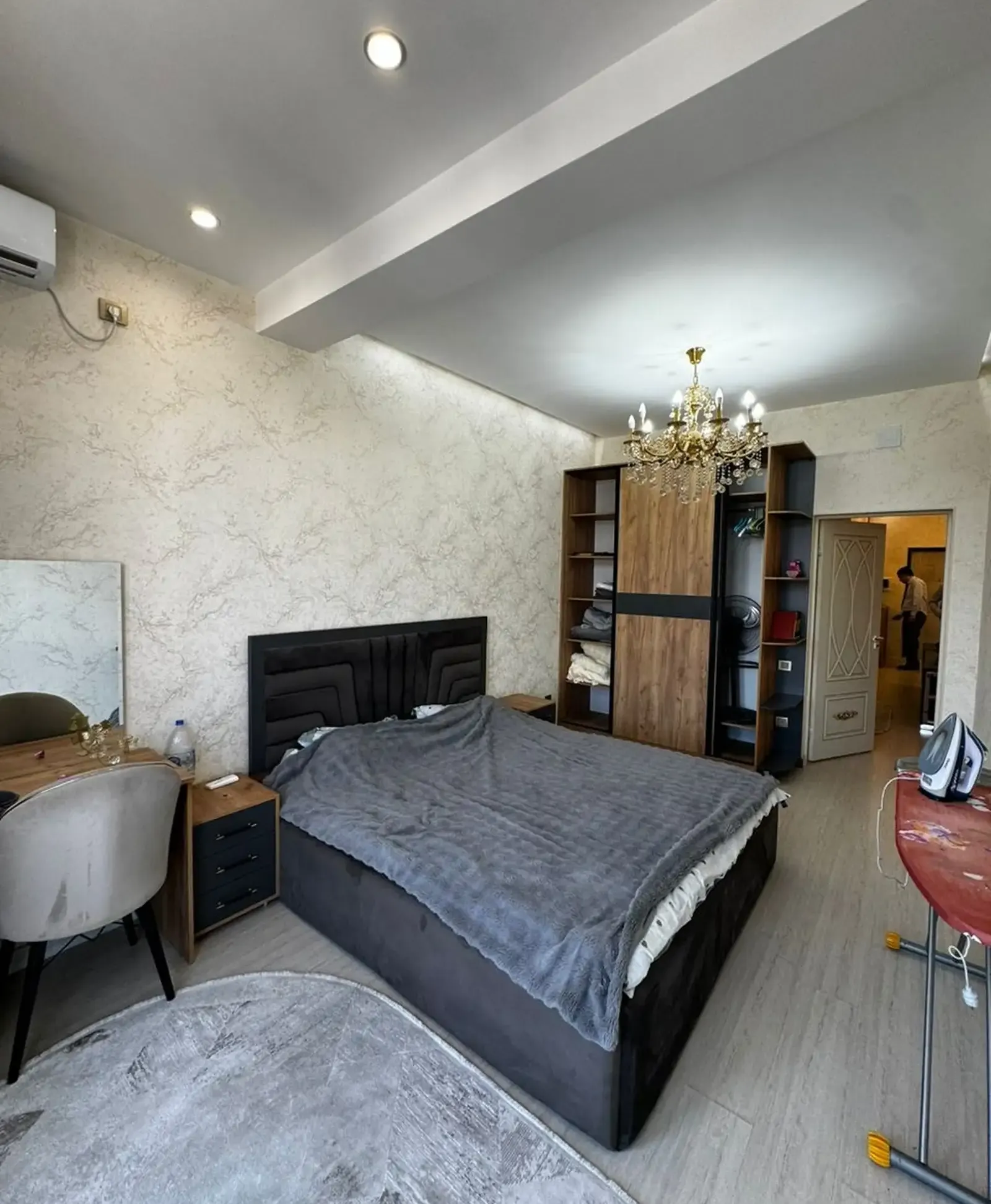 2-комн. квартира, 15 этаж, 90м², Овир