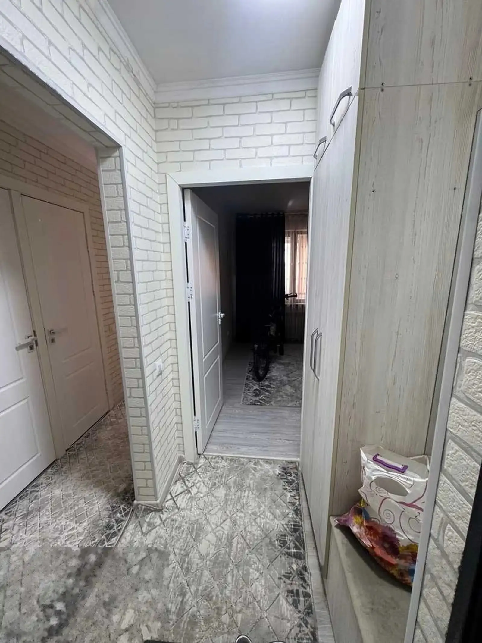 3-комн. квартира, 3 этаж, 59м², 102мкр
