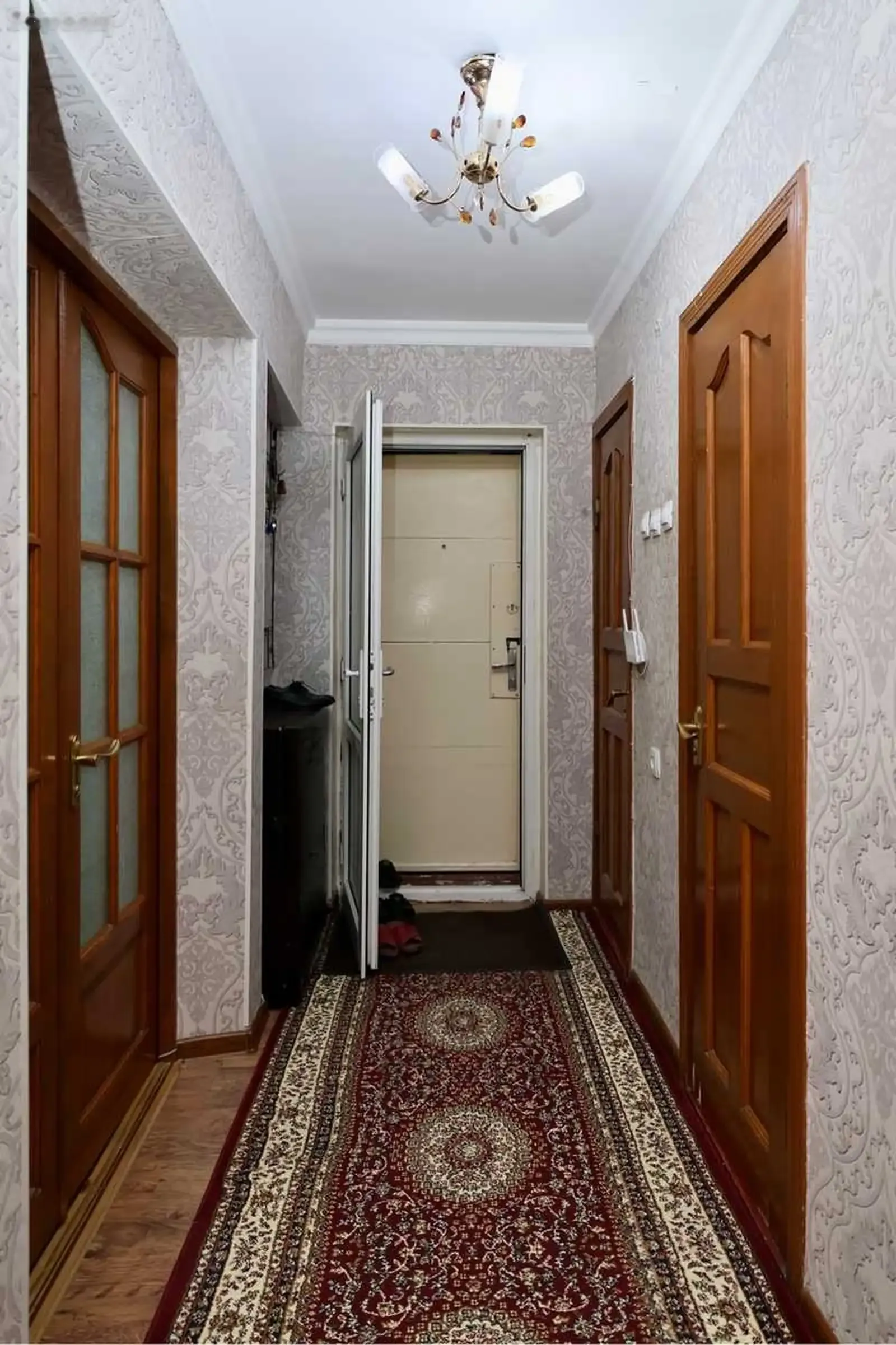3-комн. квартира, 1 этаж, 78м², Сино, 91 мкр