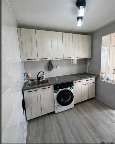 3-комн. квартира, 3 этаж, 59м², 102 мкр