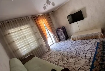 2 этажн. 10-комн. дом, 8 соток, И.Сомони чавалай