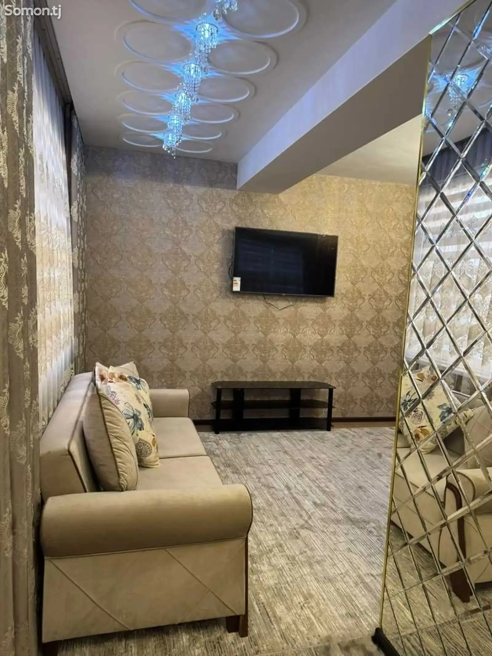 2-комн. квартира, 3 этаж, 70м², Фирдавси