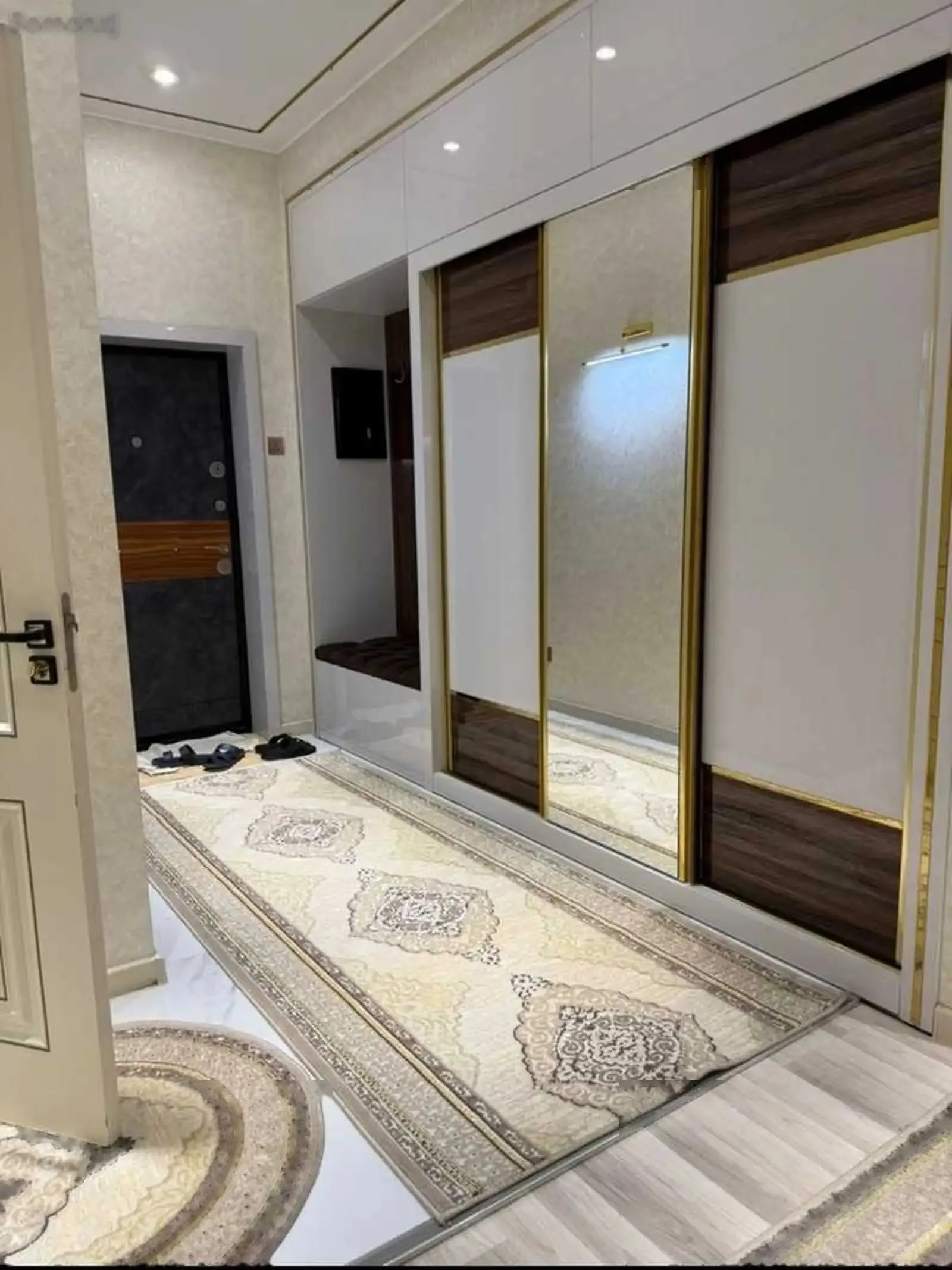 3-комн. квартира, 13 этаж, 105м², Айни