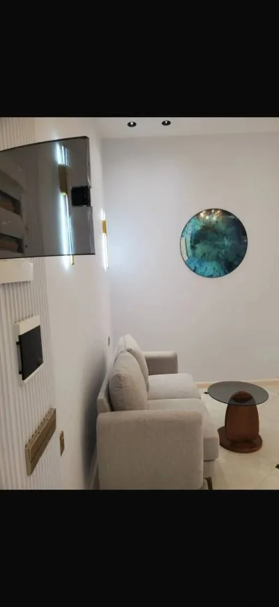 2-комн. квартира, 5 этаж, 104м², Овир