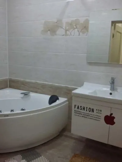 3-комн. квартира, 4 этаж, 120м², ул Хусейнзода Алфемо