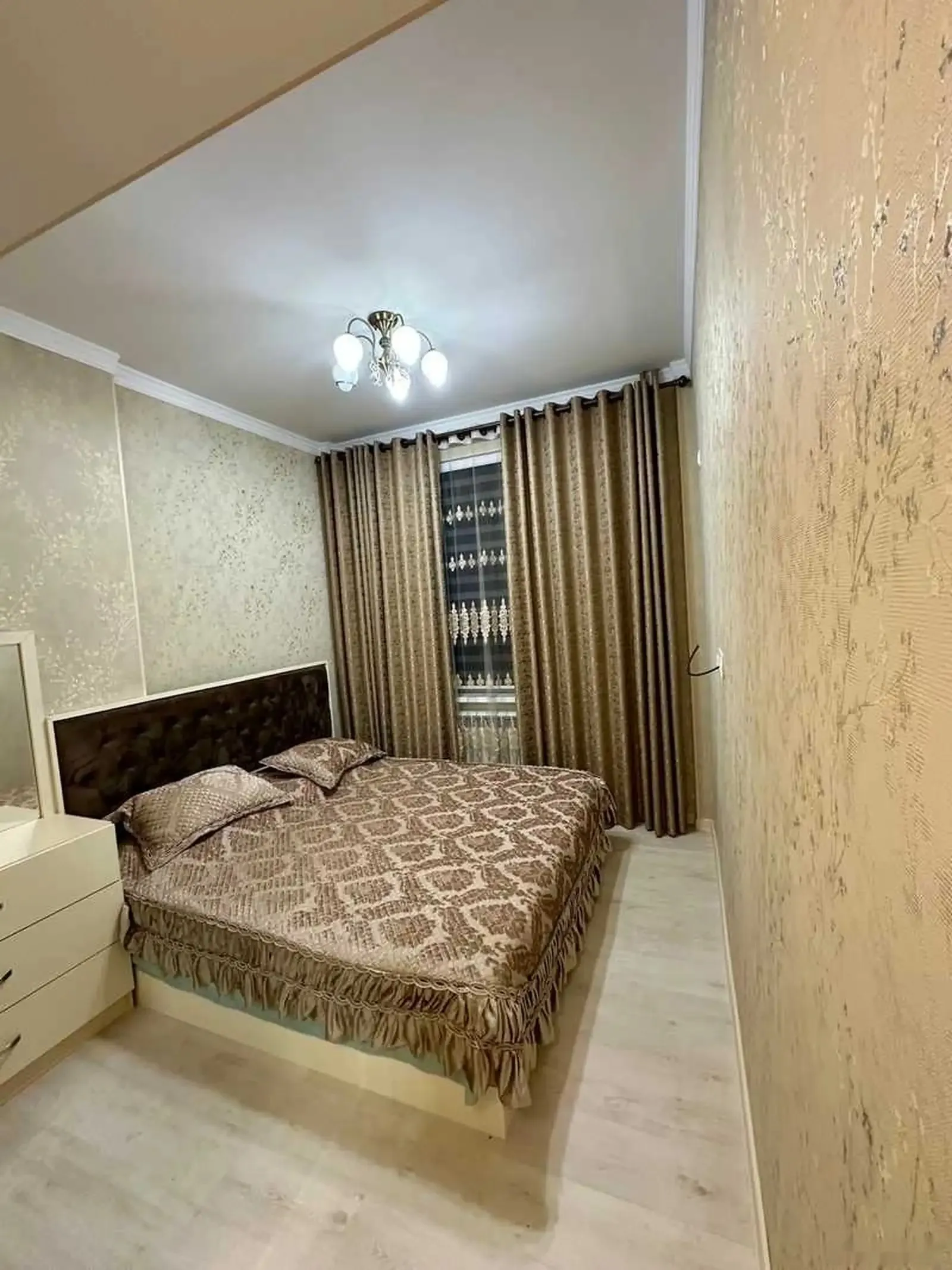 3-комн. квартира, 4 этаж, 110м², Сомони 8 март
