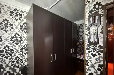 4-комн. квартира, 3 этаж, 90м², Профсоюз