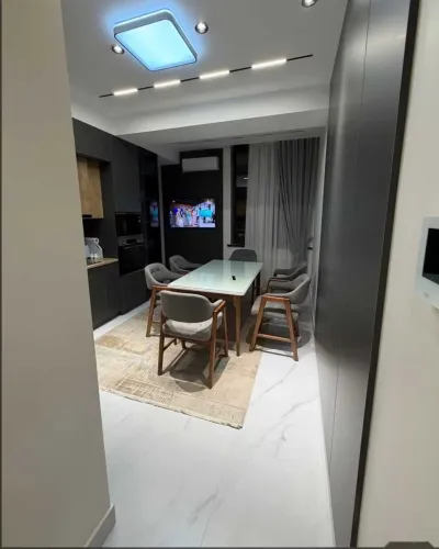 3-комн. квартира, 2 этаж, 140м², Сино-