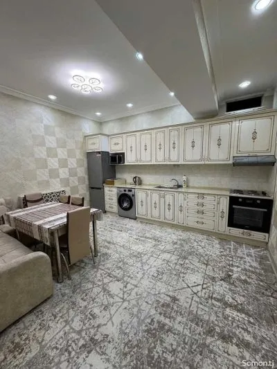 3-комн. квартира, 8 этаж, 143м², Дом печати