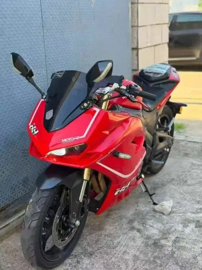 Мотоцикл Ducati 400 на заказ