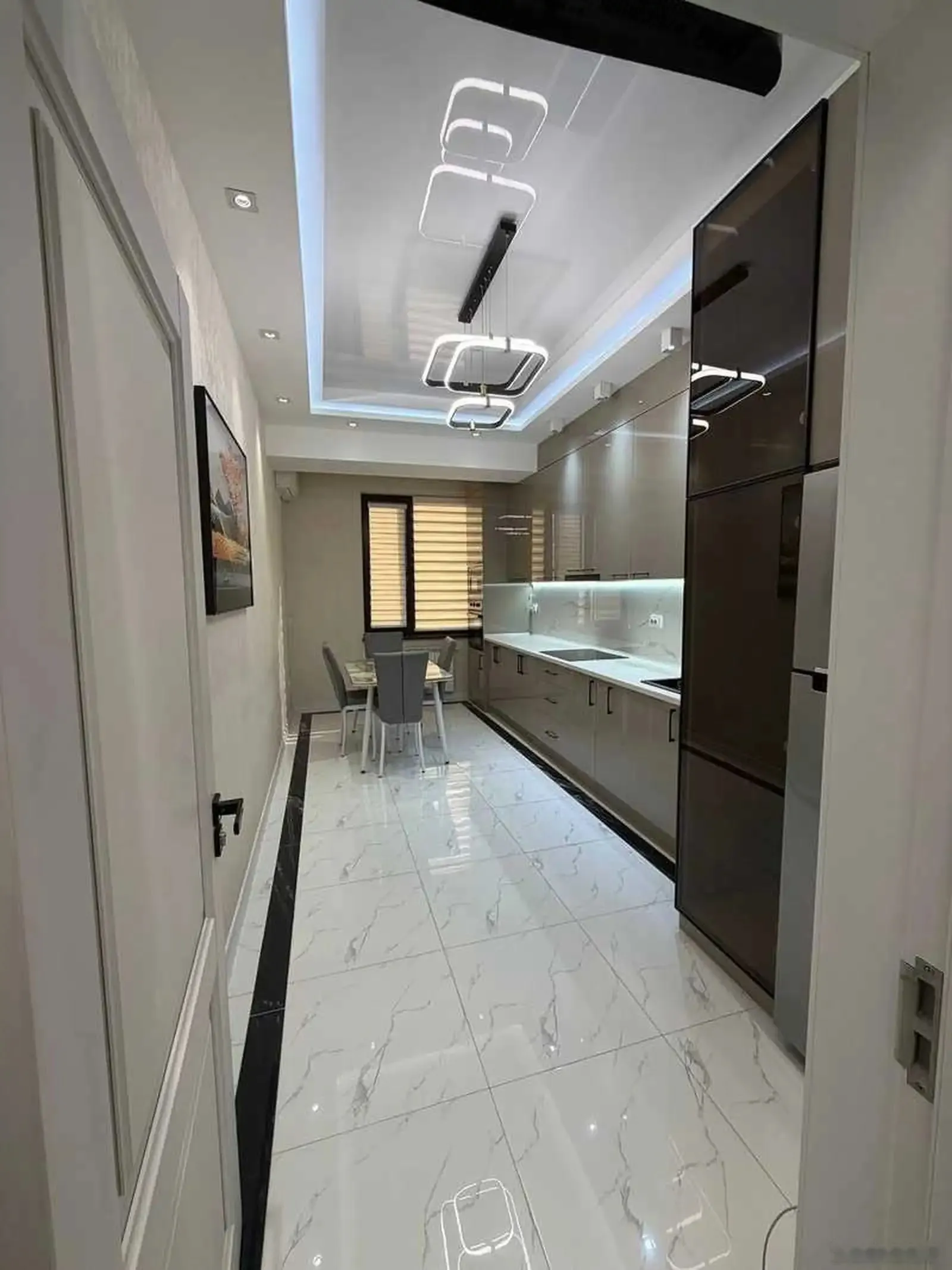 2-комн. квартира, 12 этаж, 86м², 92 мкр, пеши ресторани Райхон