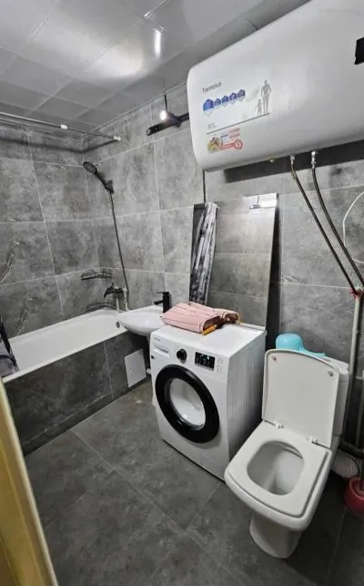2-комн. квартира, 3 этаж, 72м², и сомони