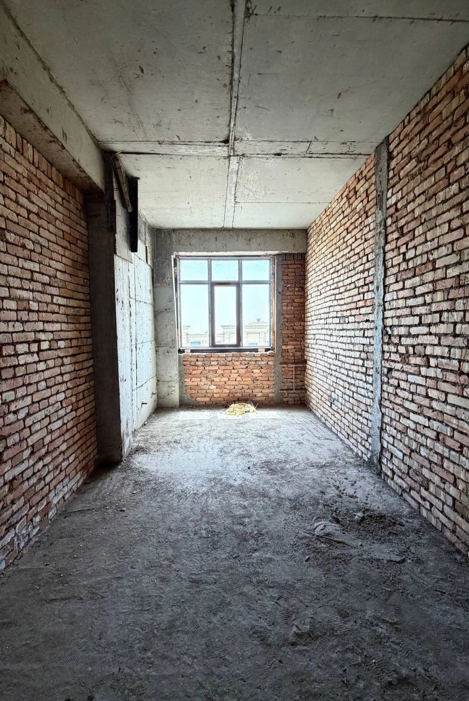 2-комн. квартира, 16 этаж, 61 м², Шохмансур