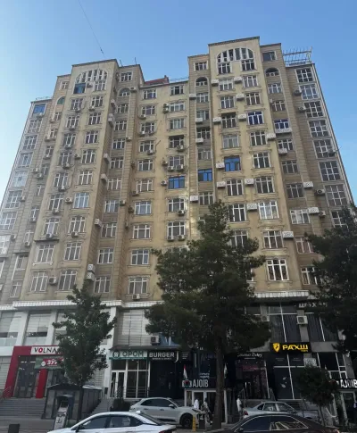 3-комн. квартира, 13 этаж, 107 м², И.Сомони дом Паркинг орт Мгу