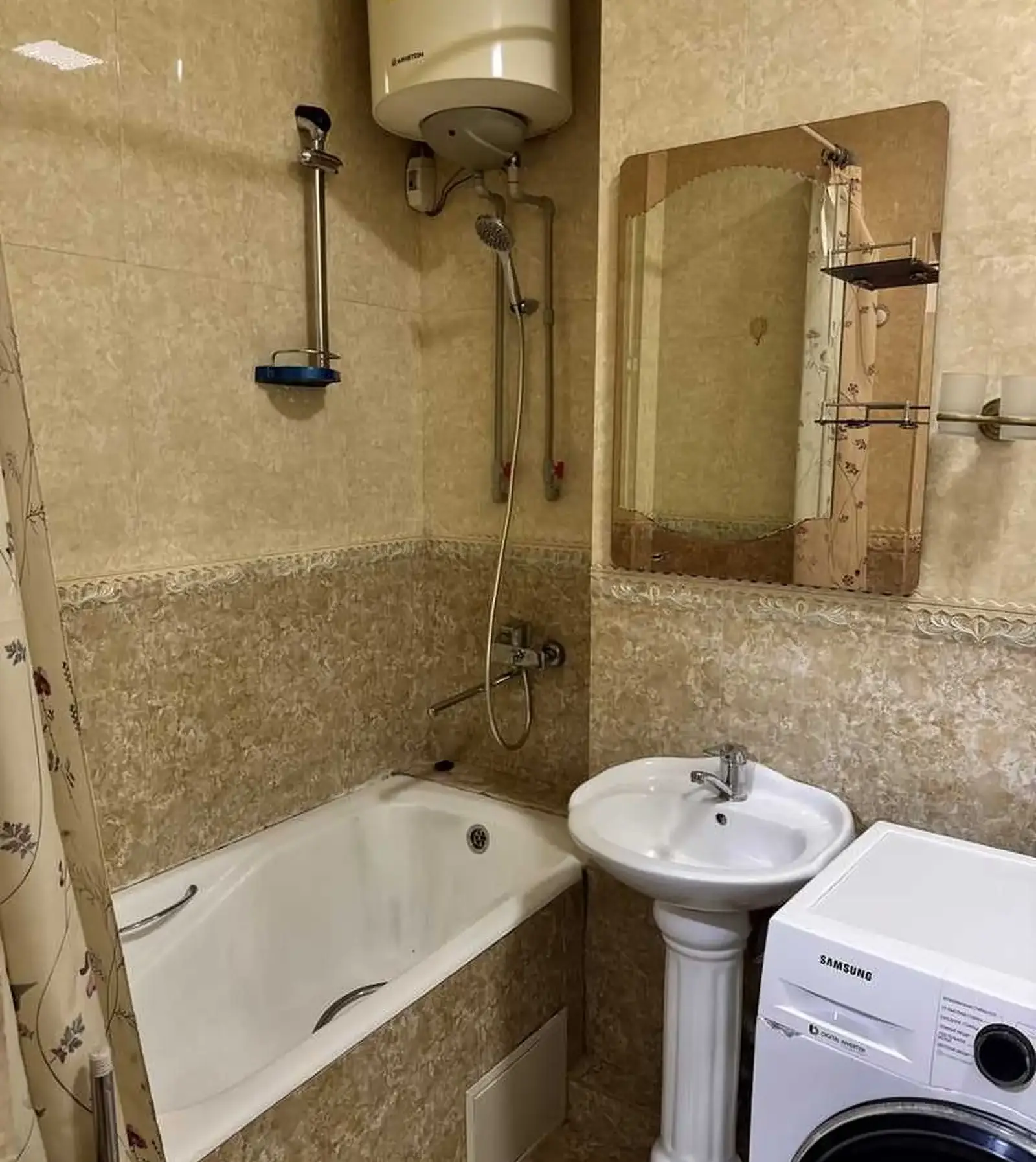 2-комн. квартира, 13 этаж, 56м², Исмоили Сомони