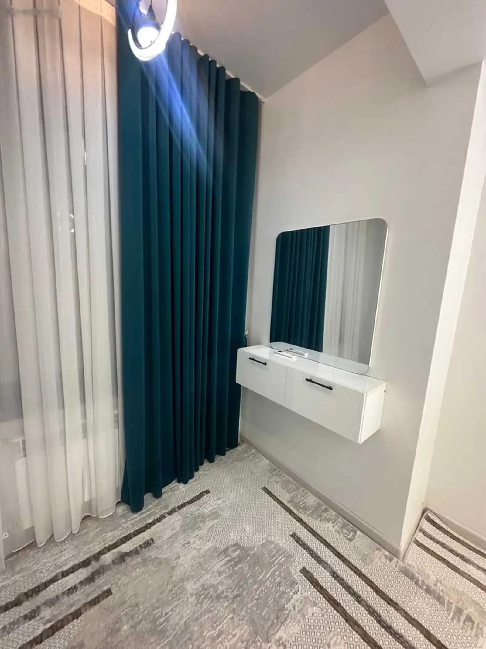 2-комн. квартира, 14 этаж, 83м², Шохмансур