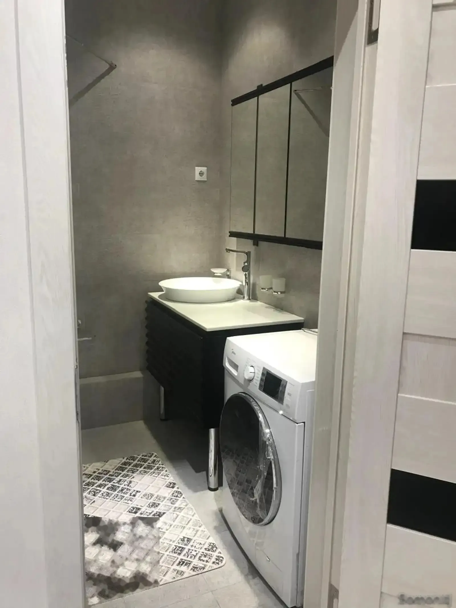 2-комн. квартира, 13 этаж, 100м², Турсунзода