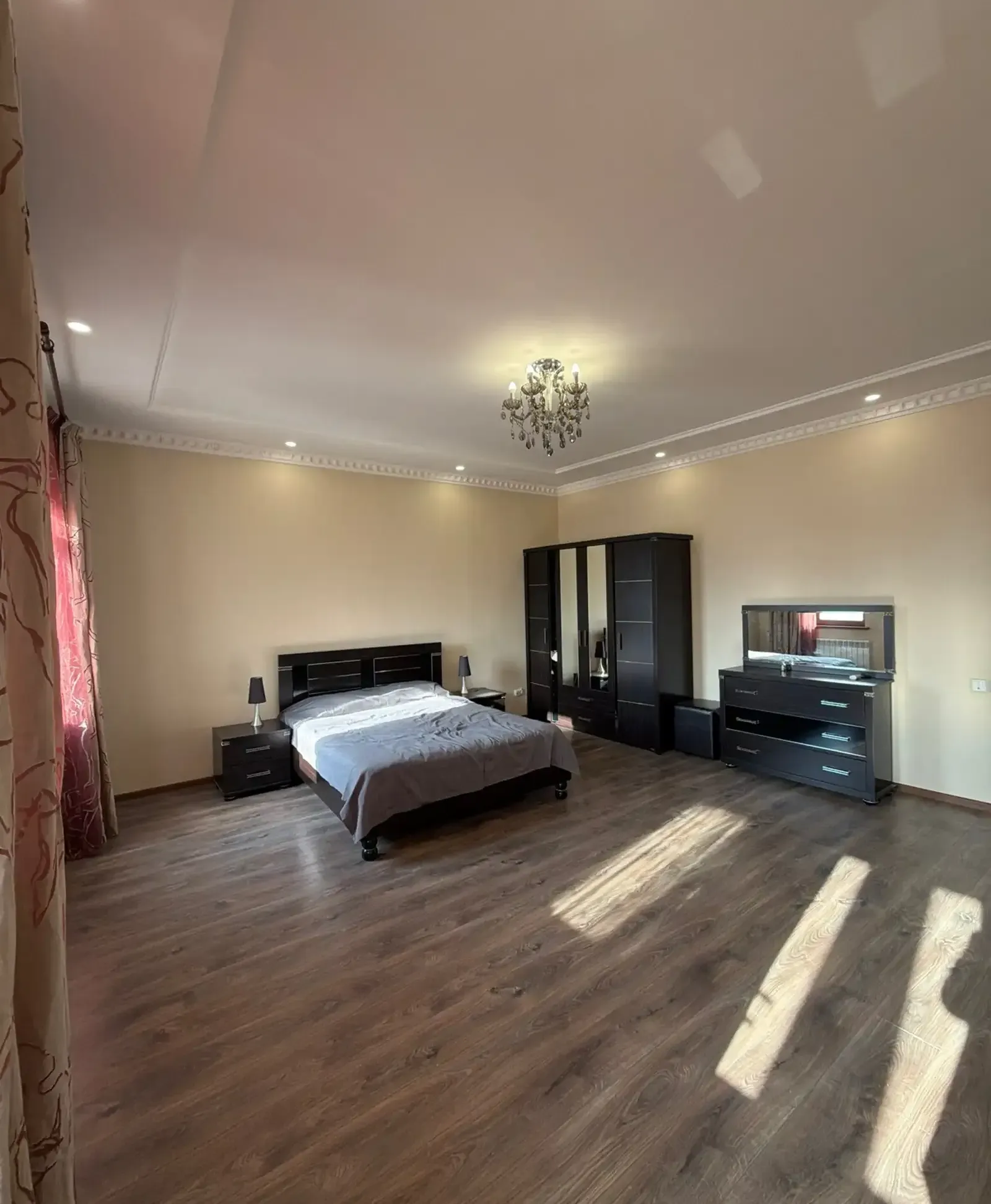 3-комн. квартира, 9 этаж, 120м², Дом Печать/Рудаки