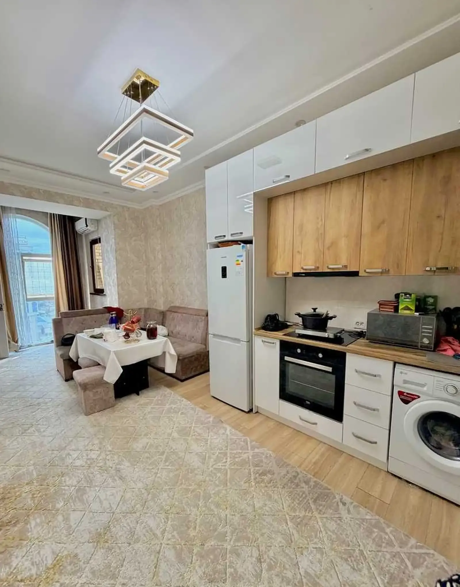 3-комн. квартира, 14 этаж, 112м², доми Зирбак ру ба руи хукумати Шохмансур