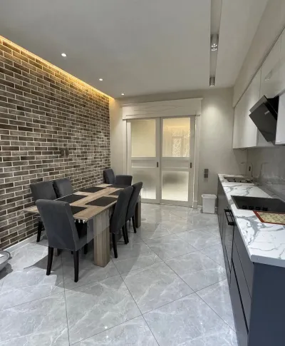3-комн. квартира, 4 этаж, 104 м², Овир, Гранд Отель